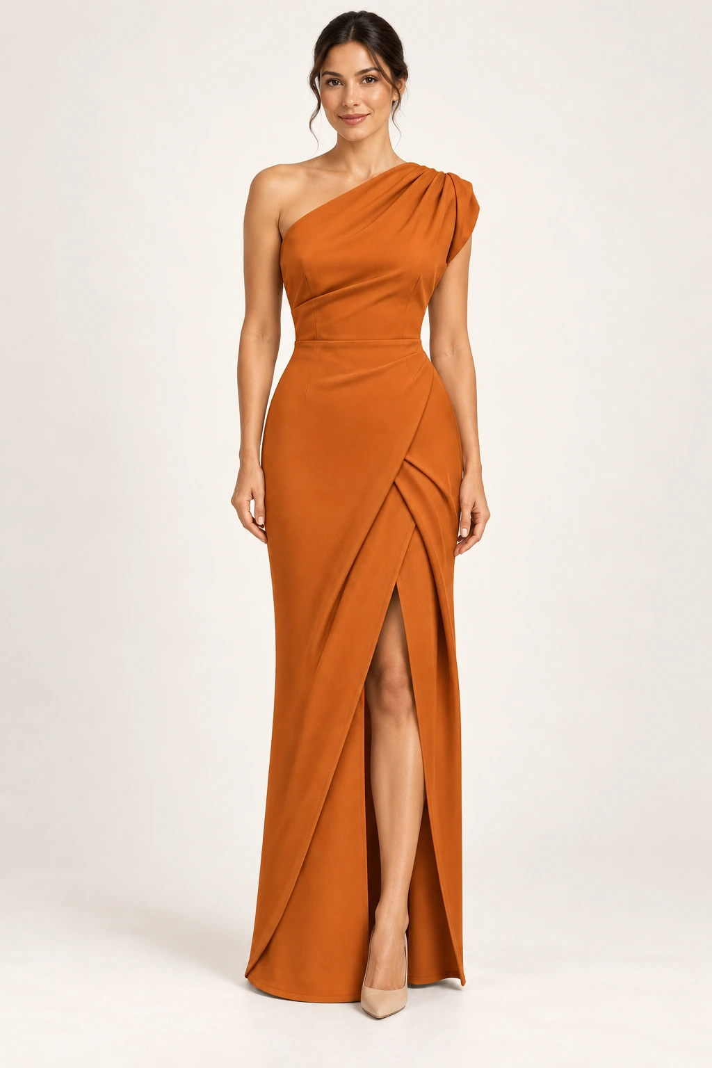 Robe demoiselle d’honneur terracotta Cuivrine, orange cuivré foncé : robe portée par une femme adulte